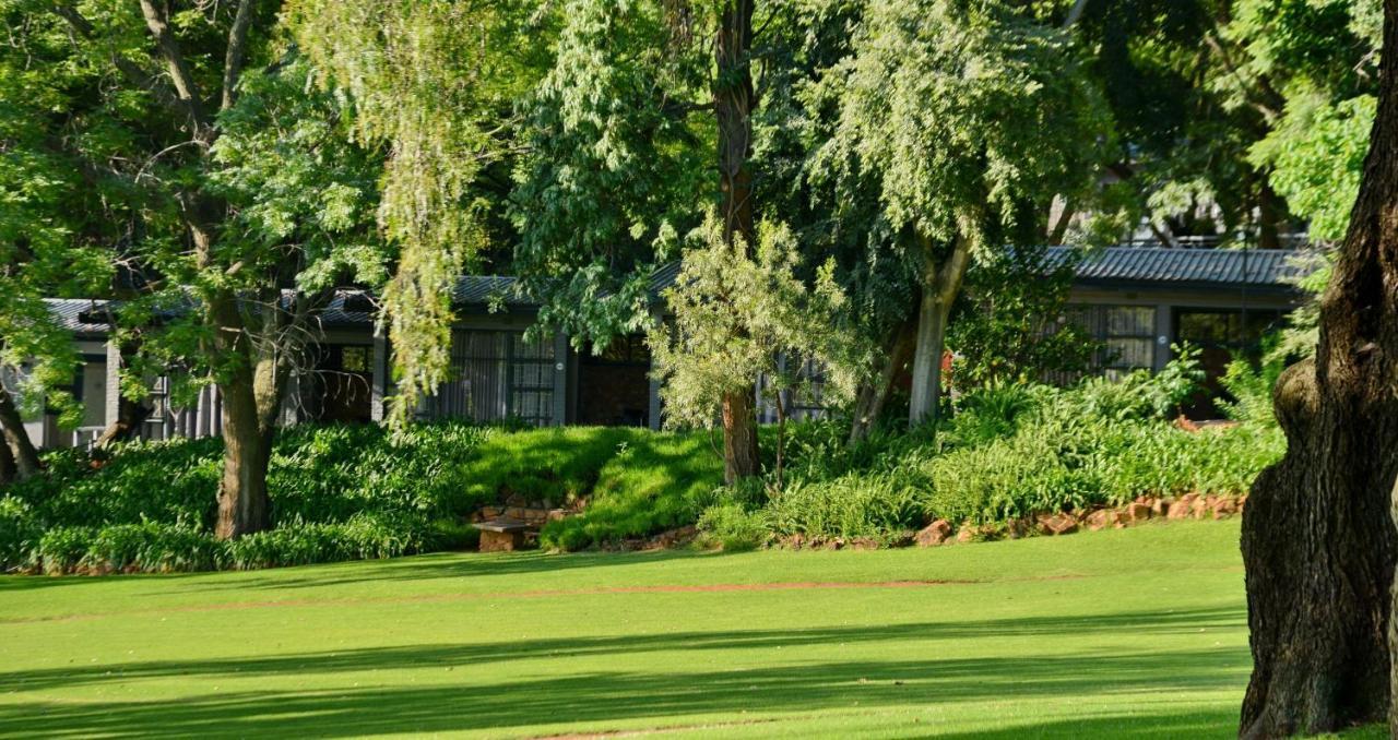 Anew Resort Hunters Rest Rustenburg Exteriör bild